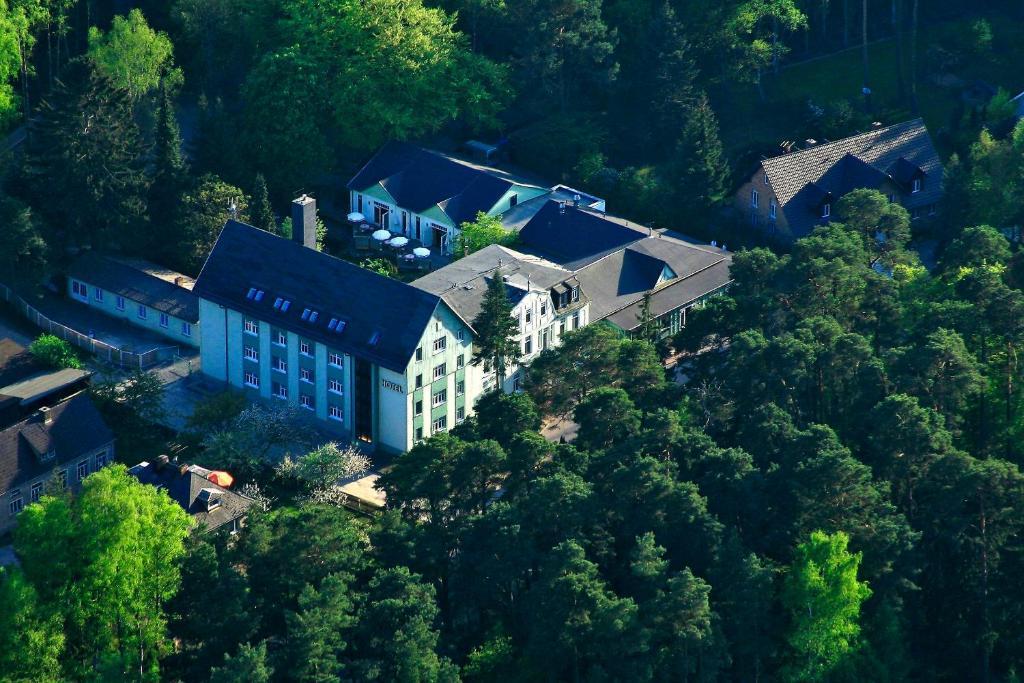 Seehotel Ecktannen Waren  Eksteriør billede